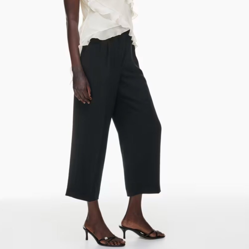 Aritzia Wilfred Women's Size 4 The Effortless Cropped Pants in Black